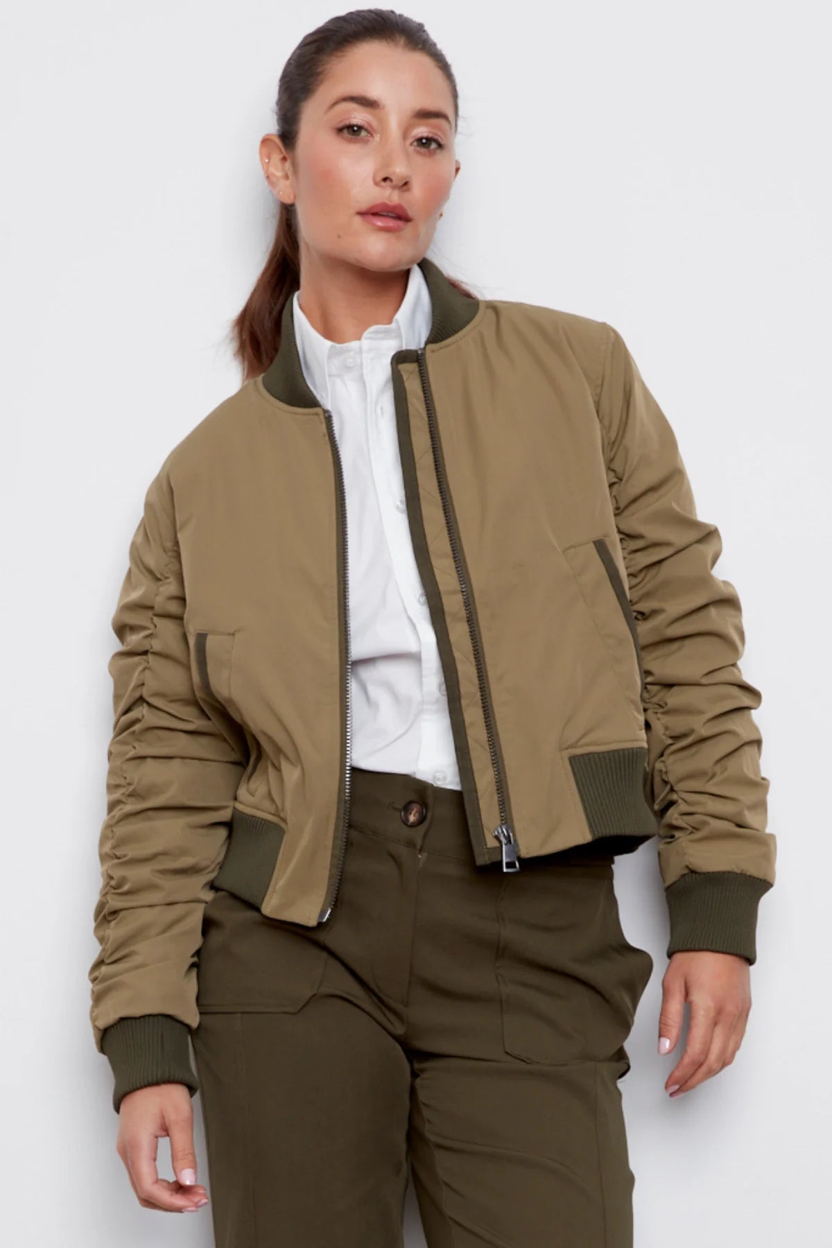 CIERRA BOMBER