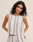 SLEEVELESS BUTTON FRONT