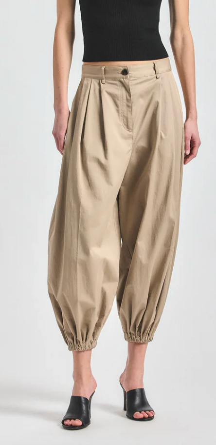 KENDALL PLEATED