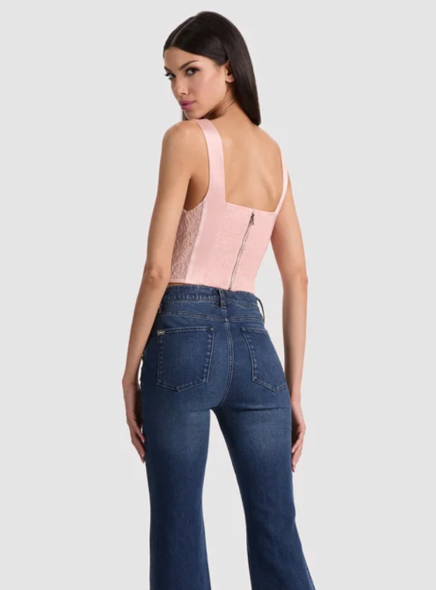 EVE BUSTIER