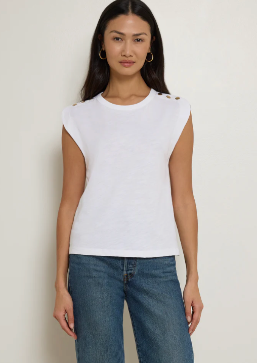 MICHAELA TEE