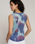 DISTRESSED BLURRED