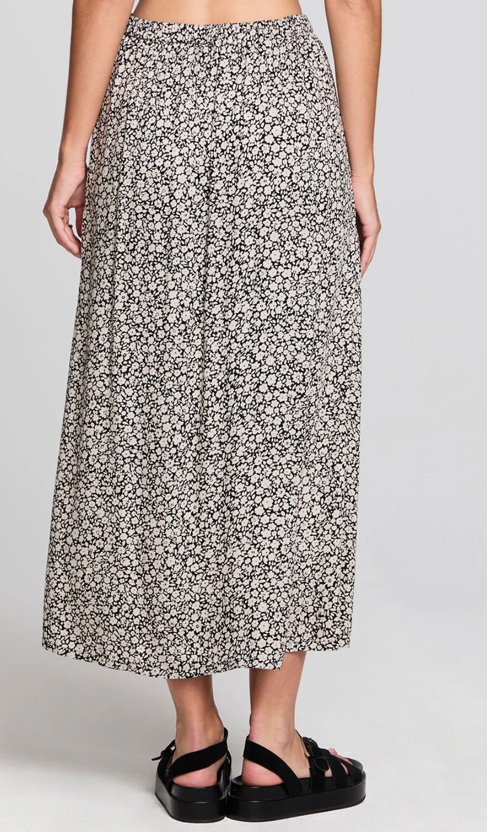 NOLLA MIDI SKIRT