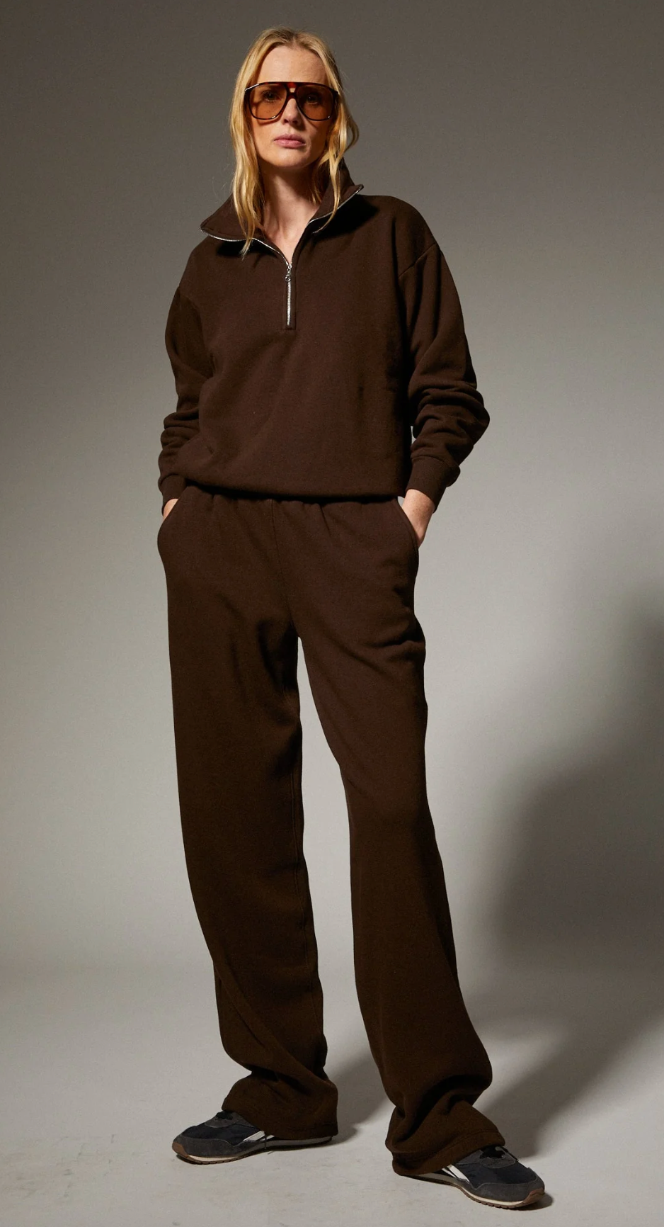 QUARTER ZIP